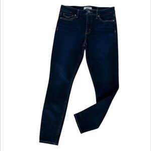 Revtown skinny jeans size 29 dark wash